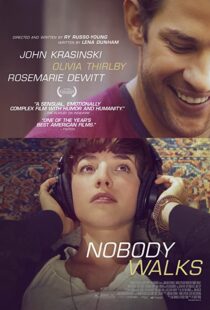 دانلود فیلم Nobody Walks 2012102829-1693041474