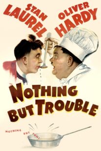 دانلود فیلم Nothing But Trouble 1944404817-728455414